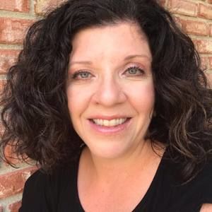 Meet your Posher, Erin.